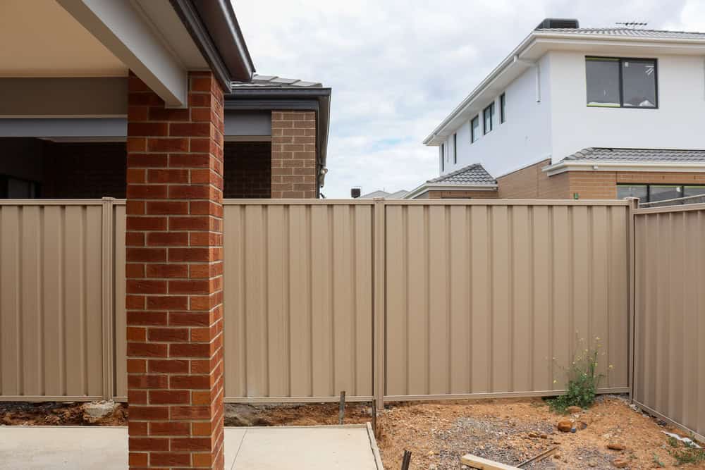 What Are My Rights When My Neighbor Owns the Wall I Want to Paint Wandsworth?